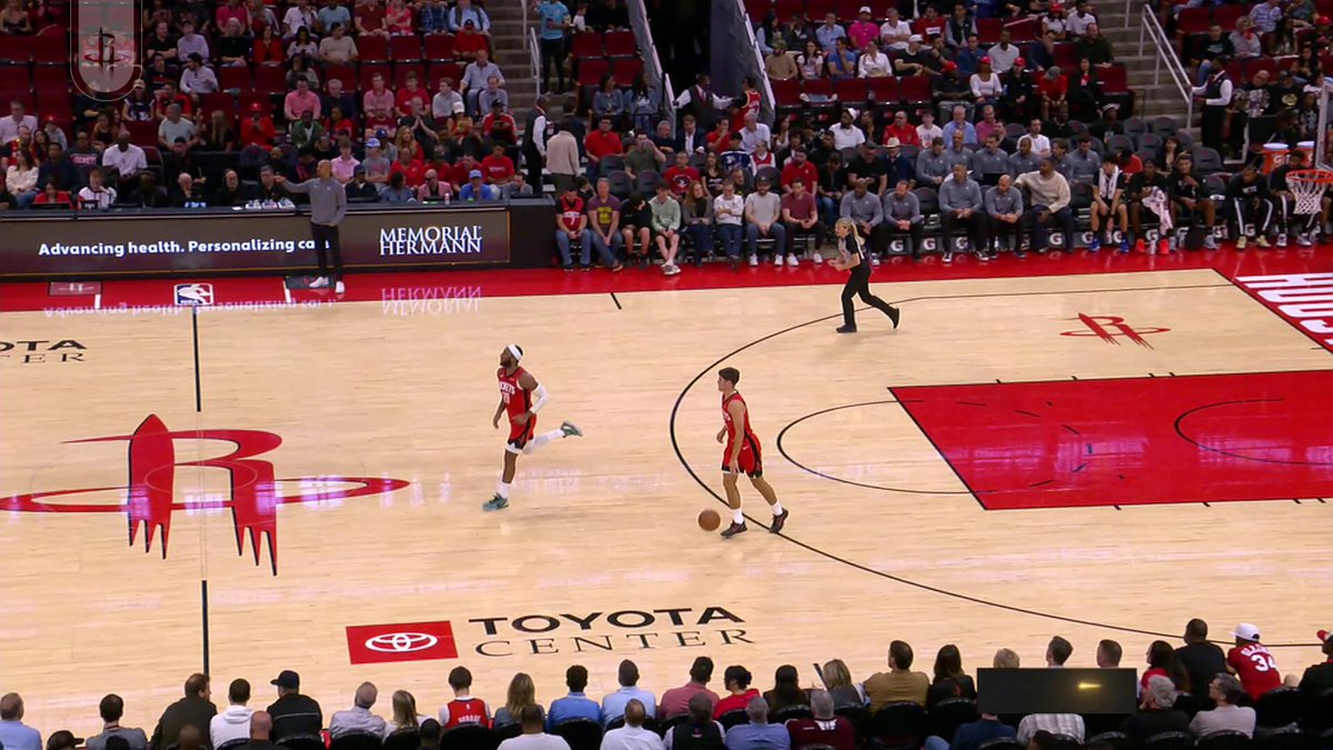 Tari is LIGHTING up the arc in this first half ☄️

(scroll down to see more) 