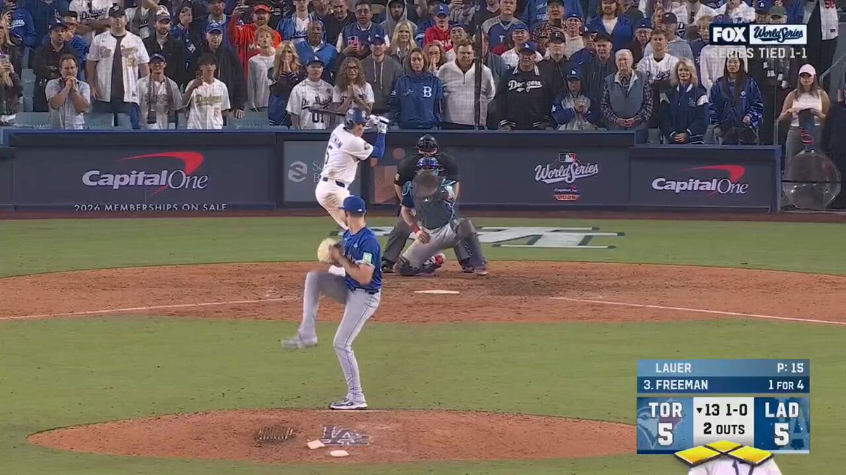 Freddie Freeman JUST misses a walk-off grand slam ... we're going to the 14th inning! #WorldSeries