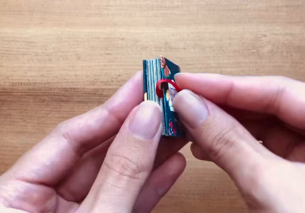 蝶と水面のパステル画 触れる絵画(B3サイズ)「 wish 」 | AZUMI KASHIUCHI online shop