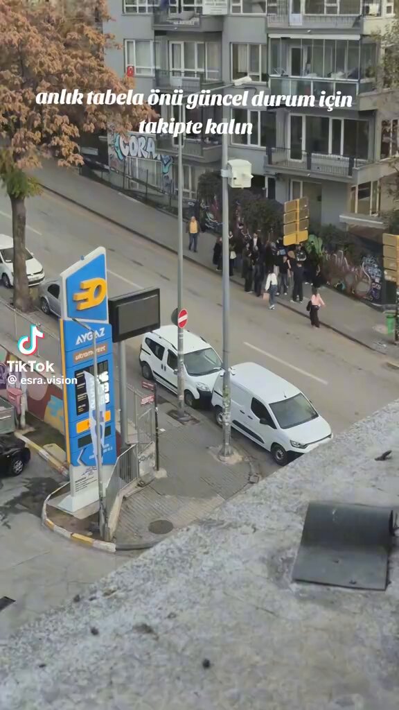 Laura Vaskes yalangoch