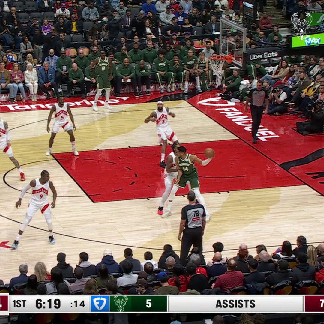 Giannis with the big baseline flush. 😤 