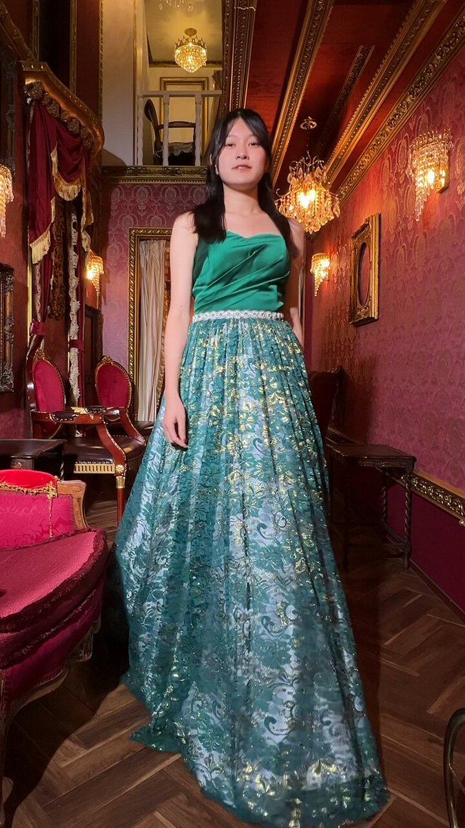 ドレスルームアミ　パーティードレス ドレスルームアミ (@dressroomami) · Shinjuku-ku, Tokyo