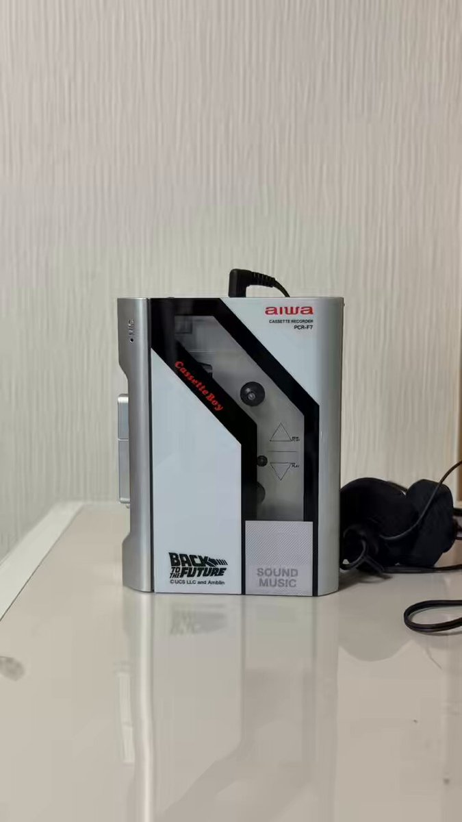 aiwa カセットプレイヤー PCR-F7 BACK TO THE FUTURE バック