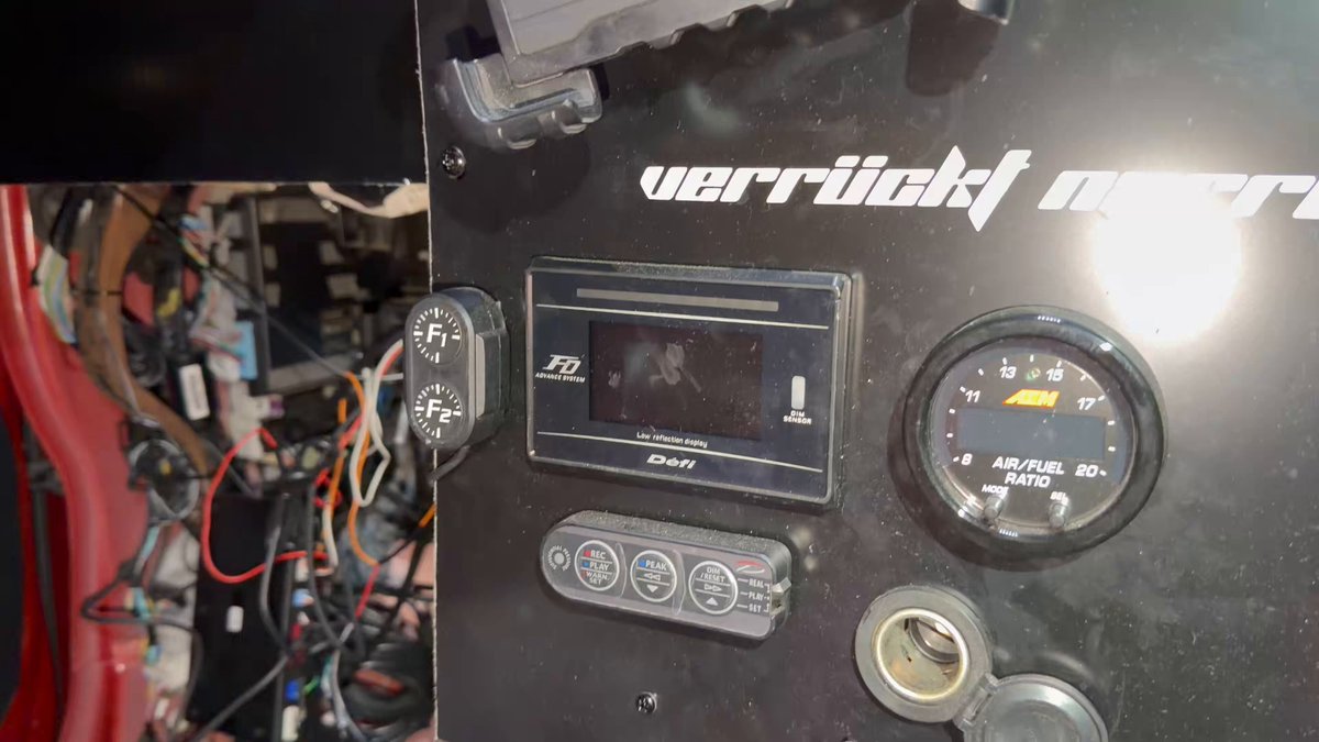 tom@Verrückt narren on X