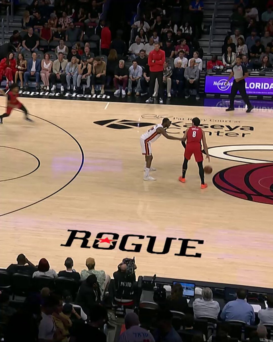 Duop back at it from three 😎 