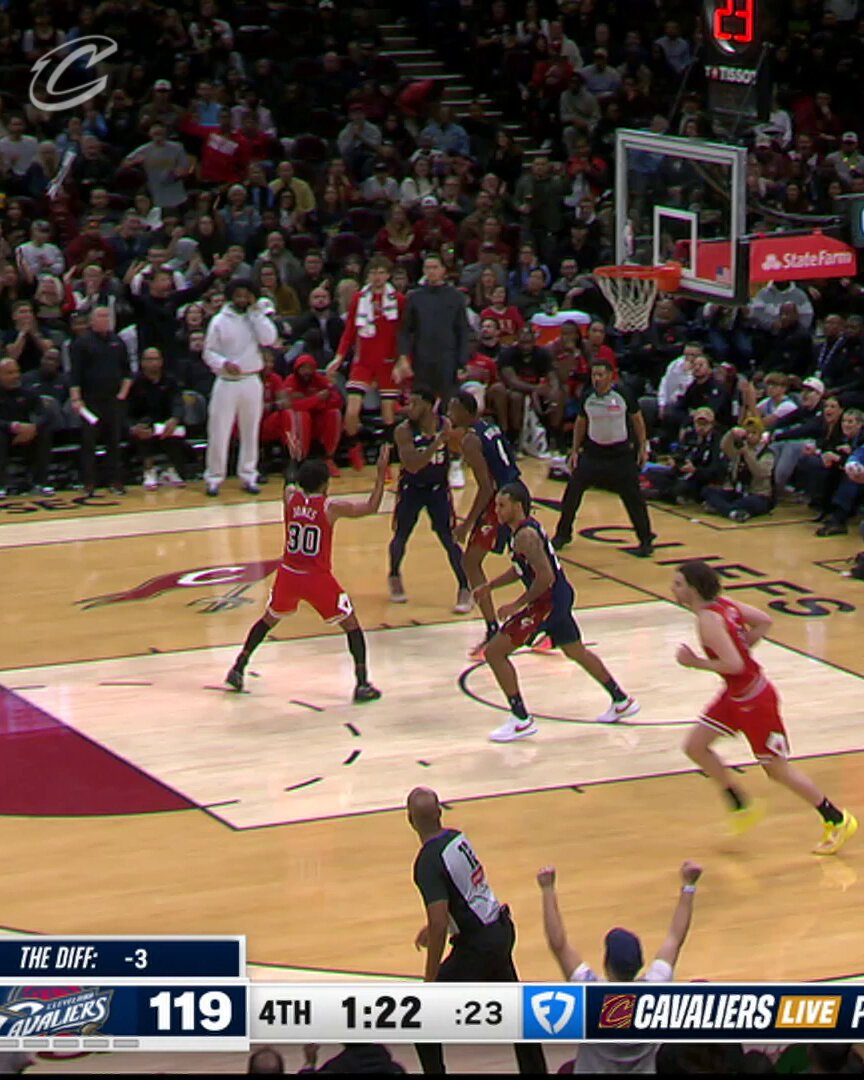 CLASSIC SPIDA Q4 HOOPS. 

@spidadmitchell | #LetEmKnow 