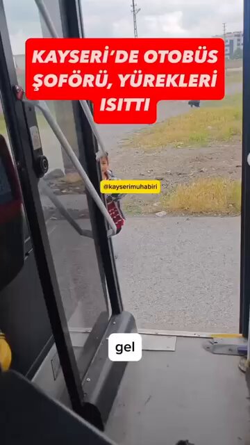 Yalangoch qizlarning yuqori sifatli fotosuratlari