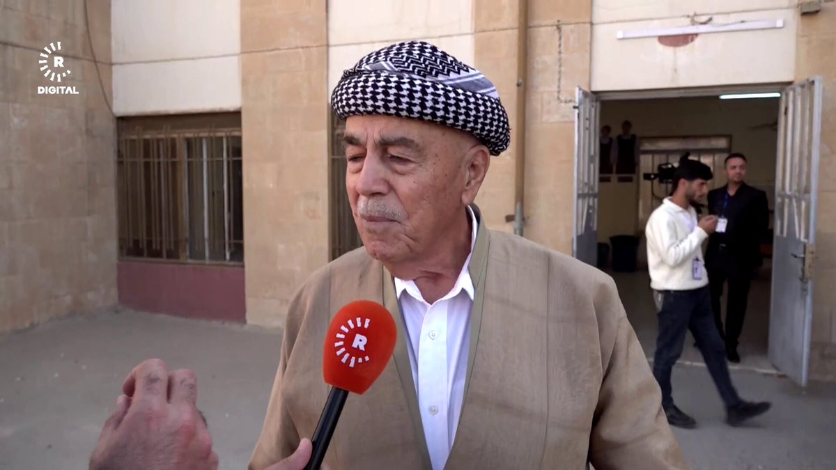 Toshakda yalangoch qiz dostlari fotosurati