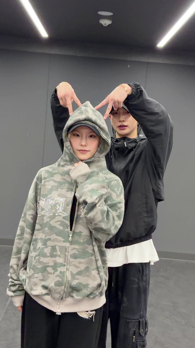 M A P L E Hyunjin🩶🩷🩶🩷 (@hyunjinicecream) / Posts / X