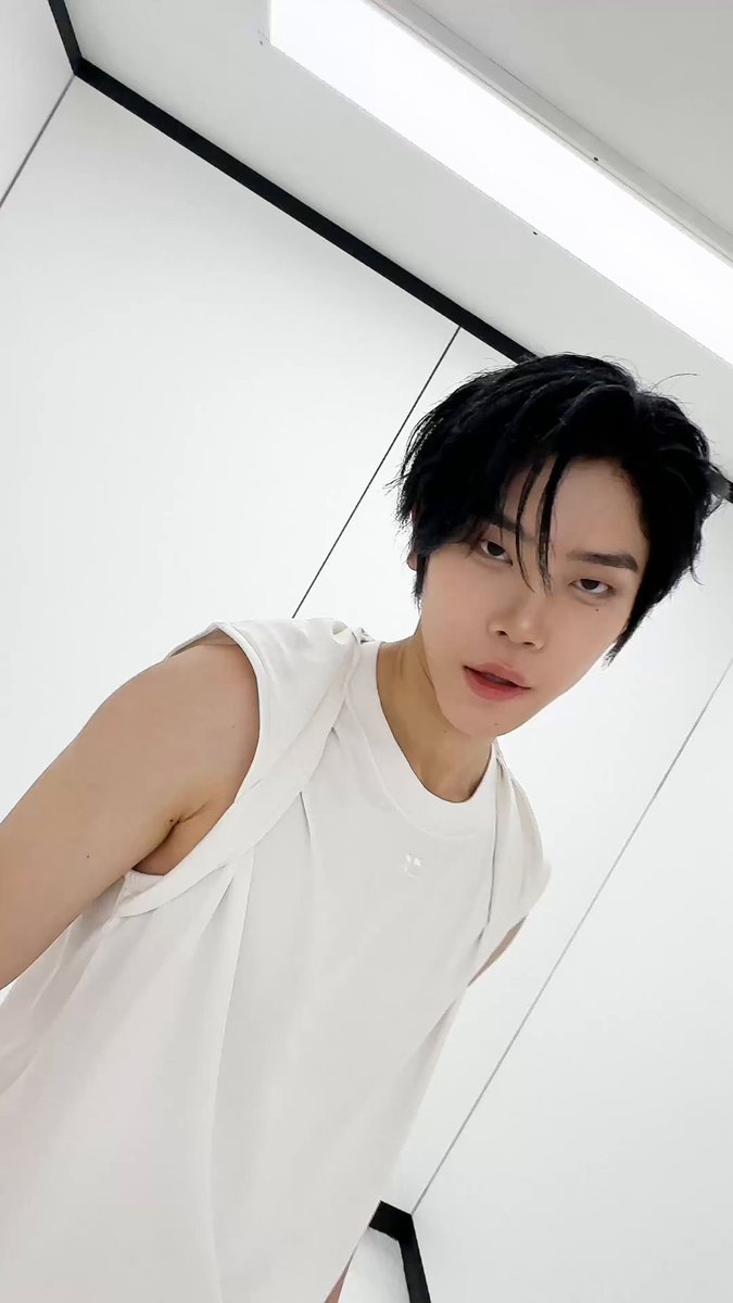 CLOSE YOUR EYES クルユア クロユア 団サ 団体サイン会6/13 CLOSE YOUR