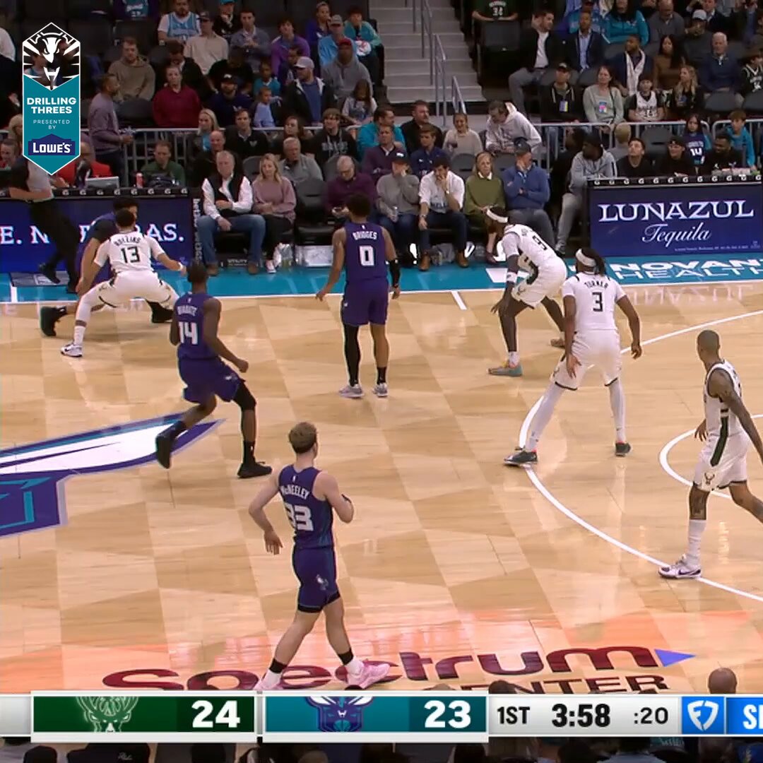 miles drills the 3 👌

#HiveMentality | @Lowes 