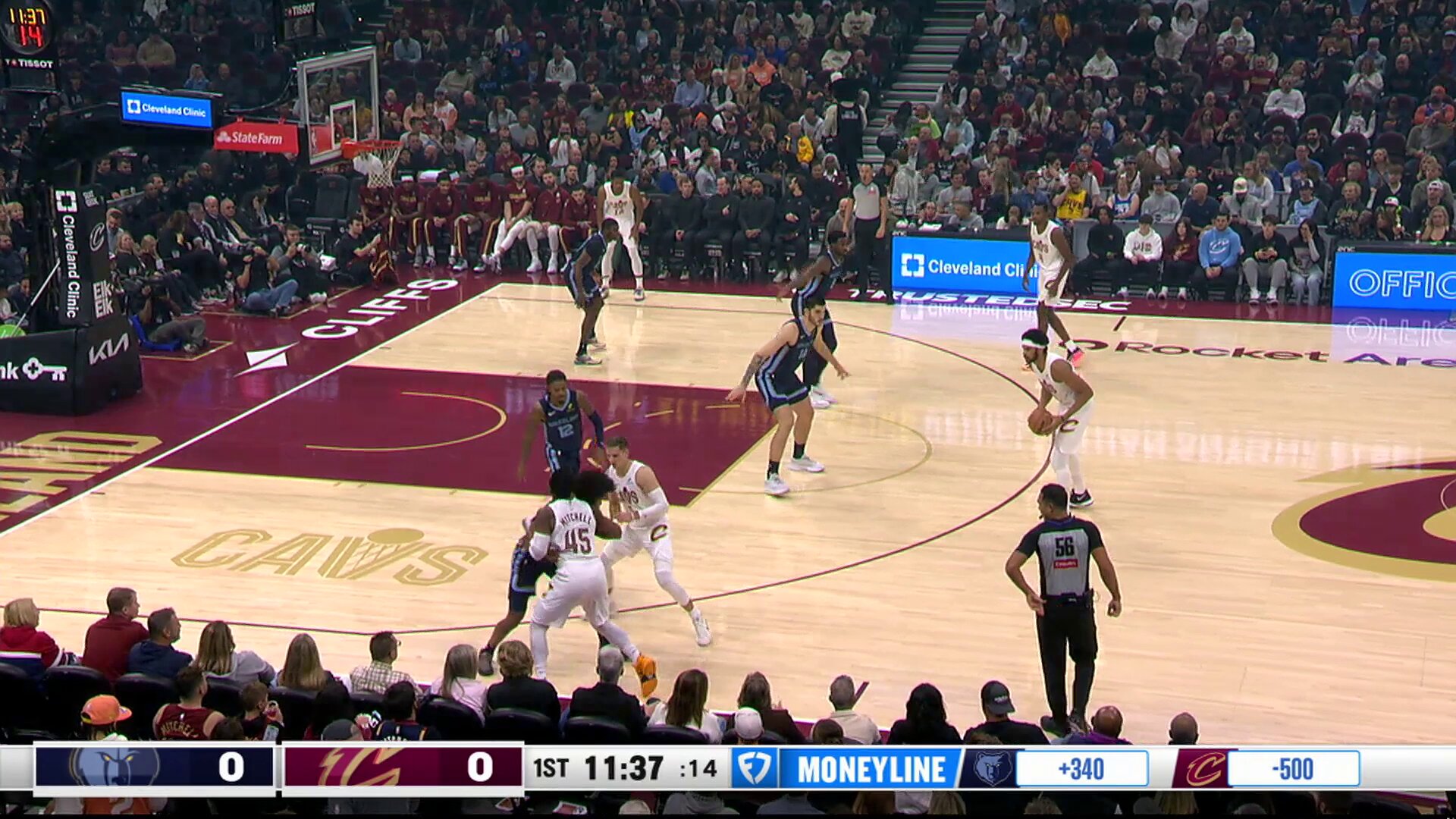 Takes the handoff.
Rises up.
Absorbs the contact.

Donovan Mitchell with the 4-point play on NBA TV!