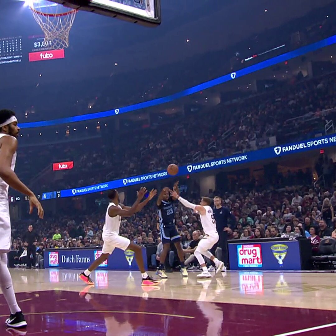 The athleticism of Ja Morant 

He's got 7 early on NBA TV: