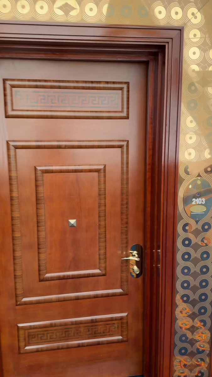 Crypto bros during a Bull vs. Bear market https://t.co/3dQNDFbrnq