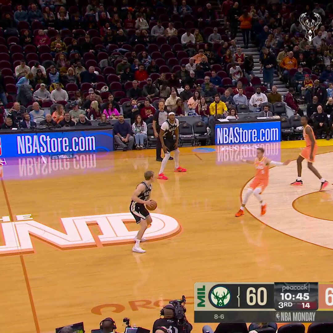 Ry and Myles go back-to-back from deep. 