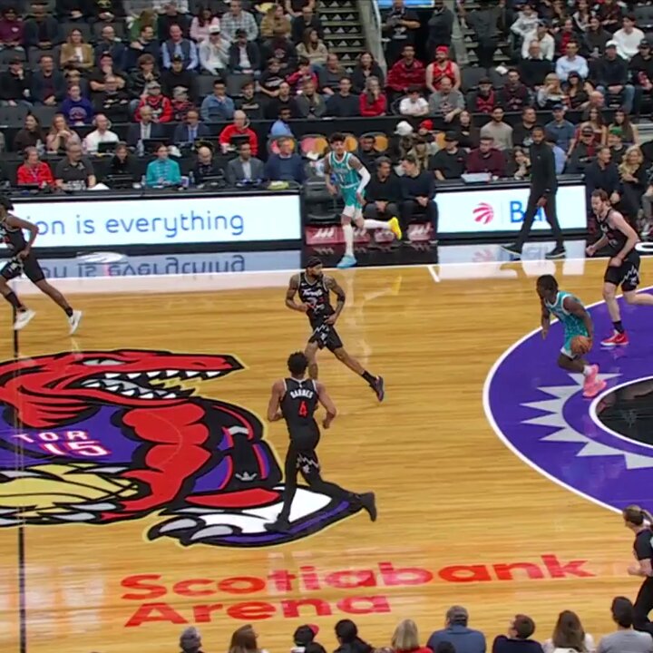 Sound on for LaMelo 😭😭😭 