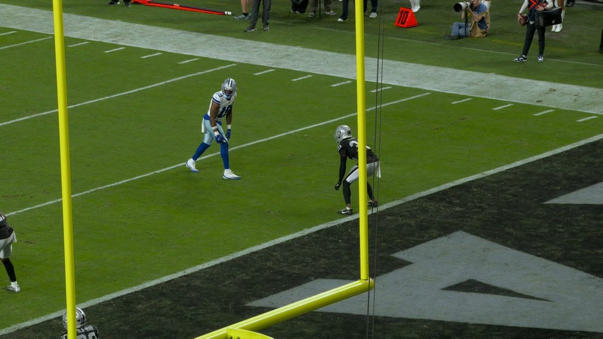 Ryan Flournoy whip route masterclass 

DALvsLV on ESPN/ABC
Stream on @NFLPlus and ESPN App 