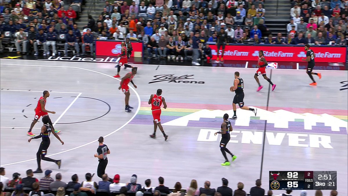 Dalen Terry swat ➡️ Jalen Smith and-1

Chicago turning defense into offense on the road! 