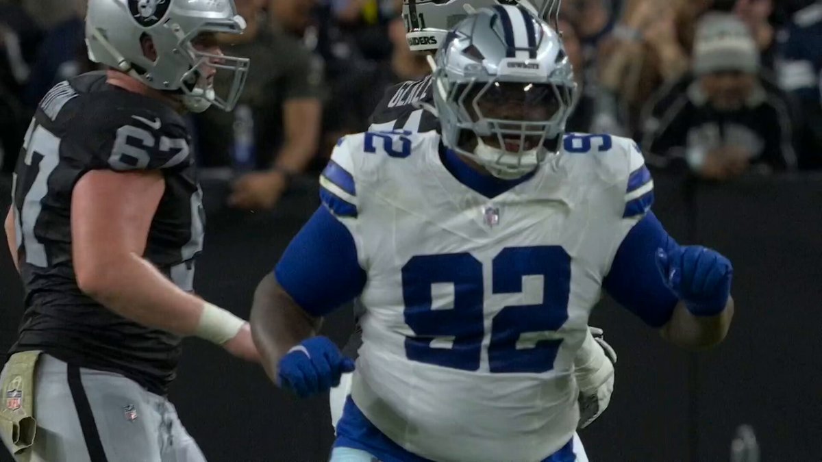 DUB

@QuinnenWilliams | #DALvsLV 