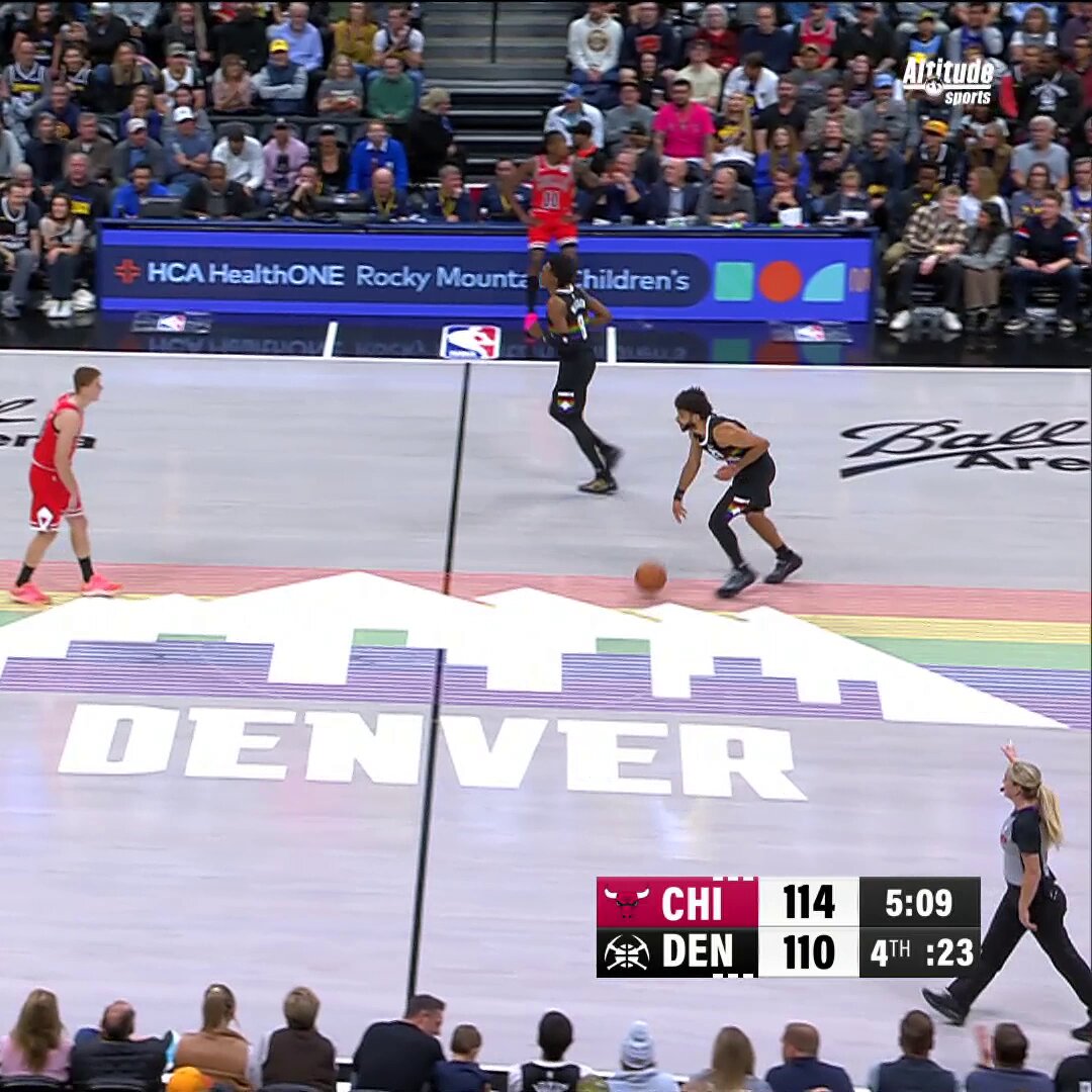 Chicago vs. Denver did not disappoint tonight:

⚔️ Cam Johnson brings DEN within 1
⚔️ Josh Giddey puts CHI up 3
⚔️ Nikola Jokić gives DEN the lead
⚔️ Nikola Vučević puts CHI up 4
⚔️ Kevin Huerter ices it 

Bulls secure the road victory! 