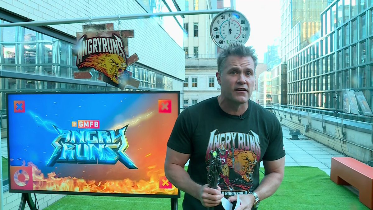 After Week 11, there was one clear choice for which player would be receiving the #AngryRuns Scepter from @KyleBrandt... 

Mr. Darnell Washington of the @Steelers 😤 (by @LiquidDeath) 