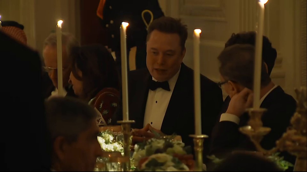 🚨 INVESTING : Elon Musk torna alla Casa Bianca per un incontro con il principe saudita MBS dopo il suo scontro con Donald Trump.
