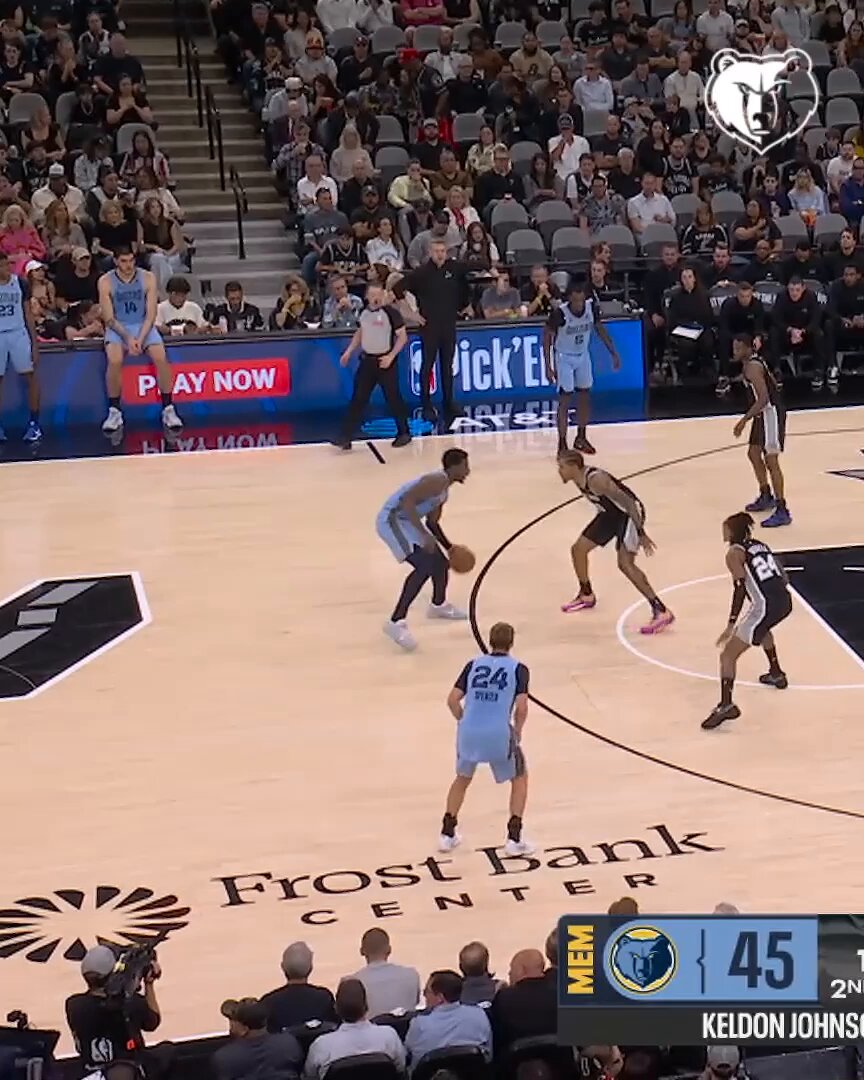 Side to side action 🤌 