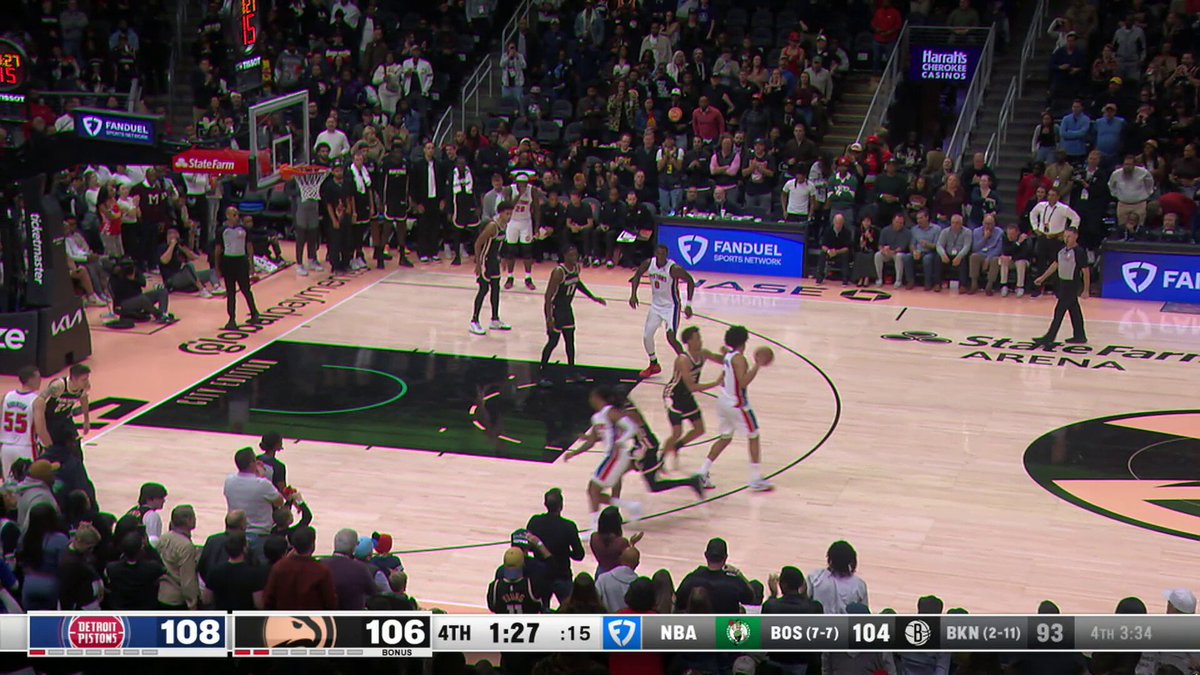 CLUTCH SHOT BY CADE 👀

He puts Detroit up 4 with less than 2 minutes to go!

Pistons seeking their 11th win in a row. 