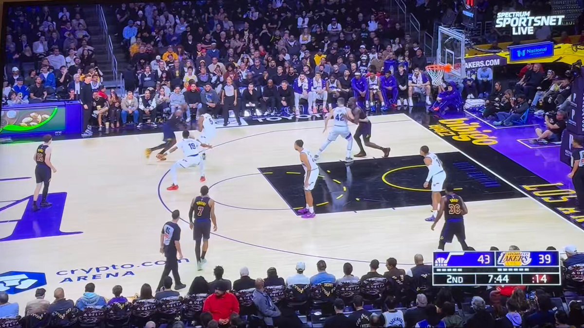 LeBron finding ways to create buckets for teammates. Let's just say doubling LeBron when your man is standing under the basket is an unwise choice 