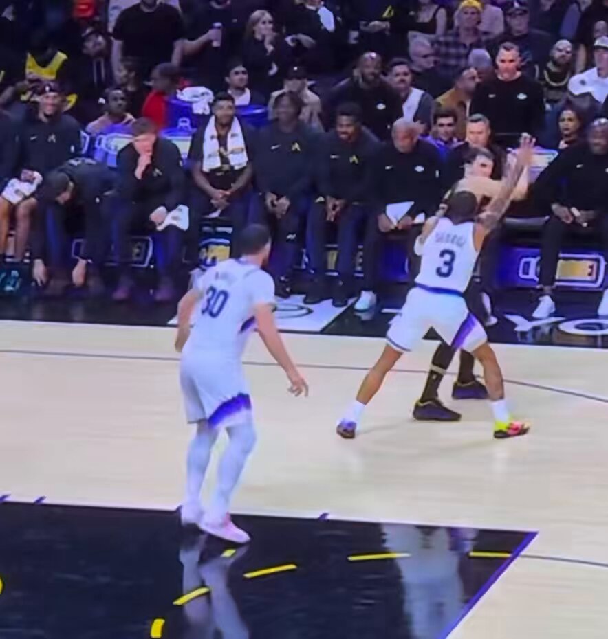 To those folks that insist travels are never called, you're just missing them! That said, this call on Luka's spin in the post confounds me. He establishes his right foot as the pivot. It cannot lift off the floor before Luka releases the ball into a dribble. It's obscured for a 