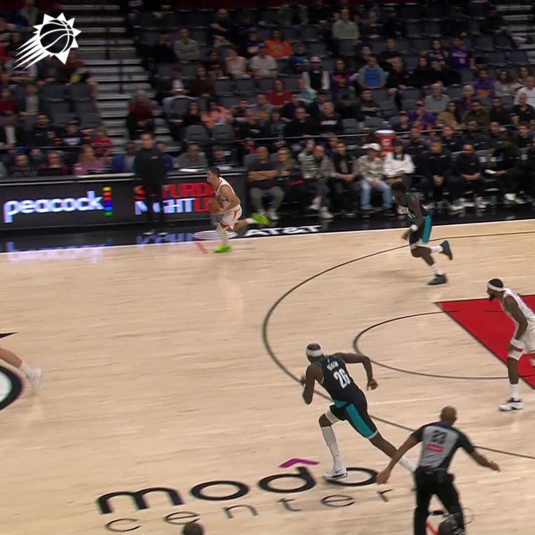 Ryan showing off on the break once again 😤 