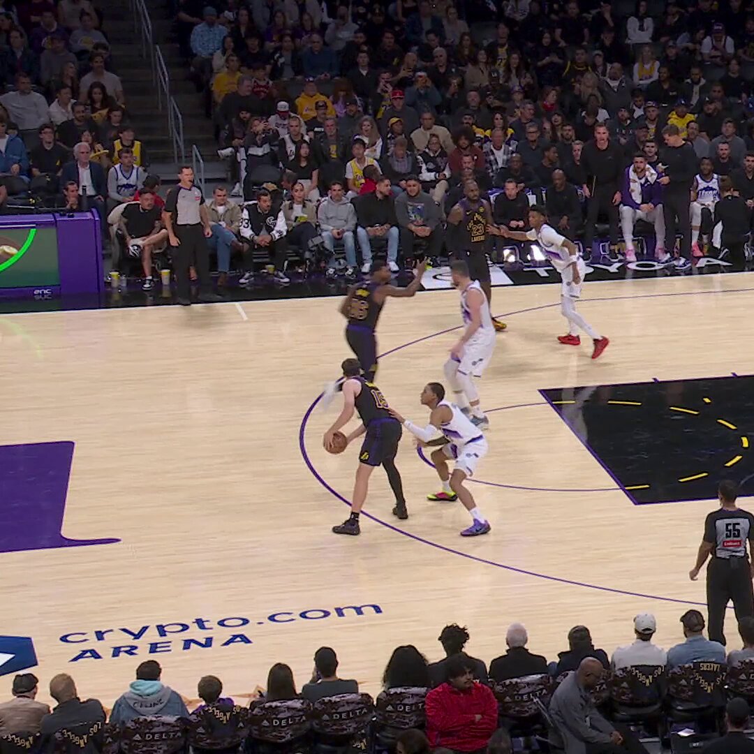 LeBron James made his NBA-record 23rd season debut tonight!

👑 11 PTS
👑 12 AST
👑 @Lakers W 