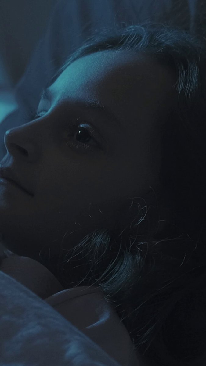 هل تعانين كل ليلة مع نوم طفلك وشعوره بغدم الرغبة في النوم والأرق؟ إليك الأسباب المحتملة: #معلومة_ودواء 