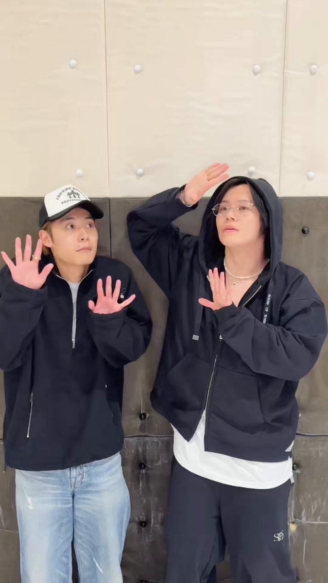 251119 超特急 TikTok ブルーハワイ💙🩵 上手だなww #カイ #アロハ