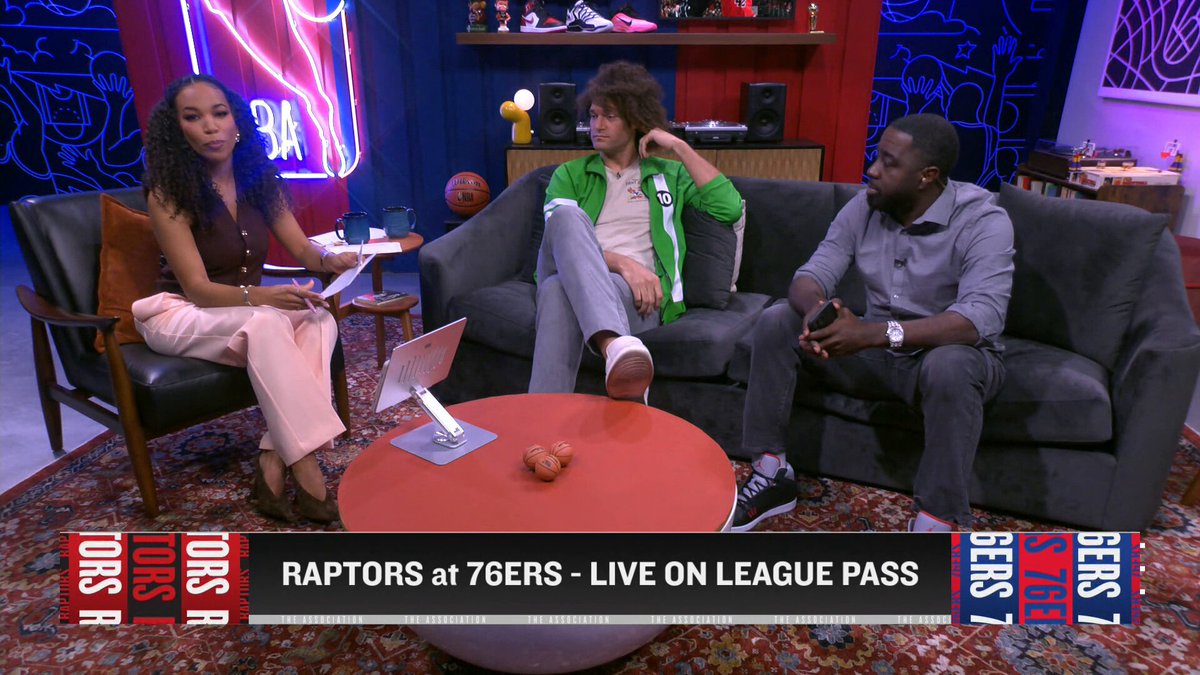 Year 23 began with a win for LeBron and the Lakers 👑

@ChrisBHaynes gives his first impressions on LeBron’s efficient season debut in L.A. on The Association. 