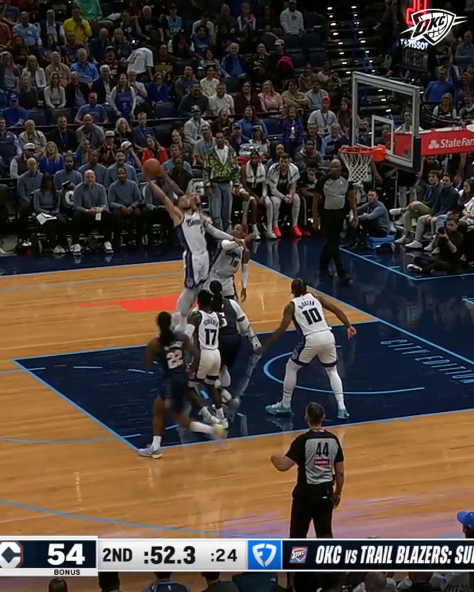 Shai runs on dunkin' 😤 