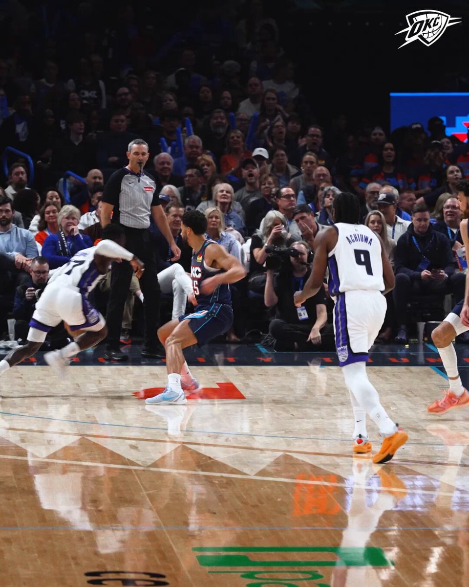 Do me a favor and watch the Thunder work on both ends for halftime ⏯️ 