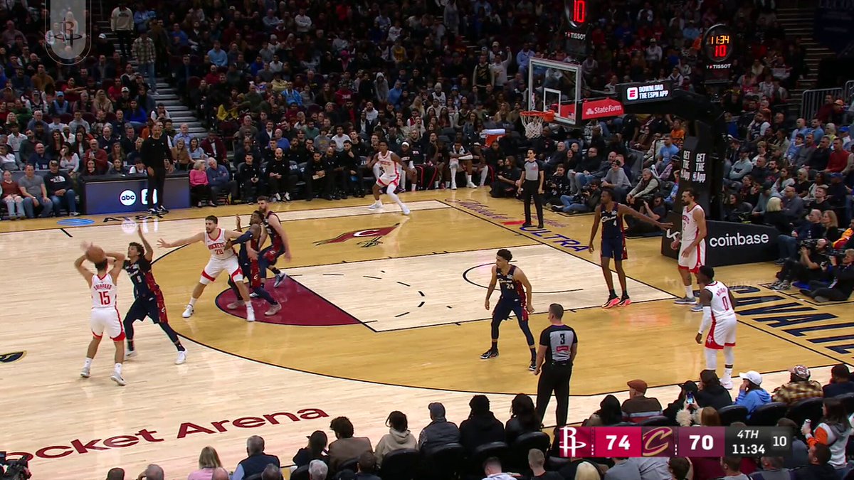 Aaron for the trey 👌 