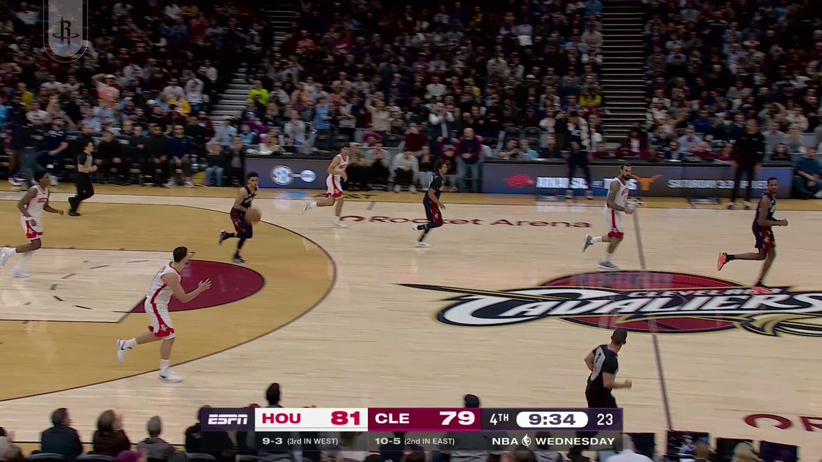 Aaron spraying another triple 🌊 