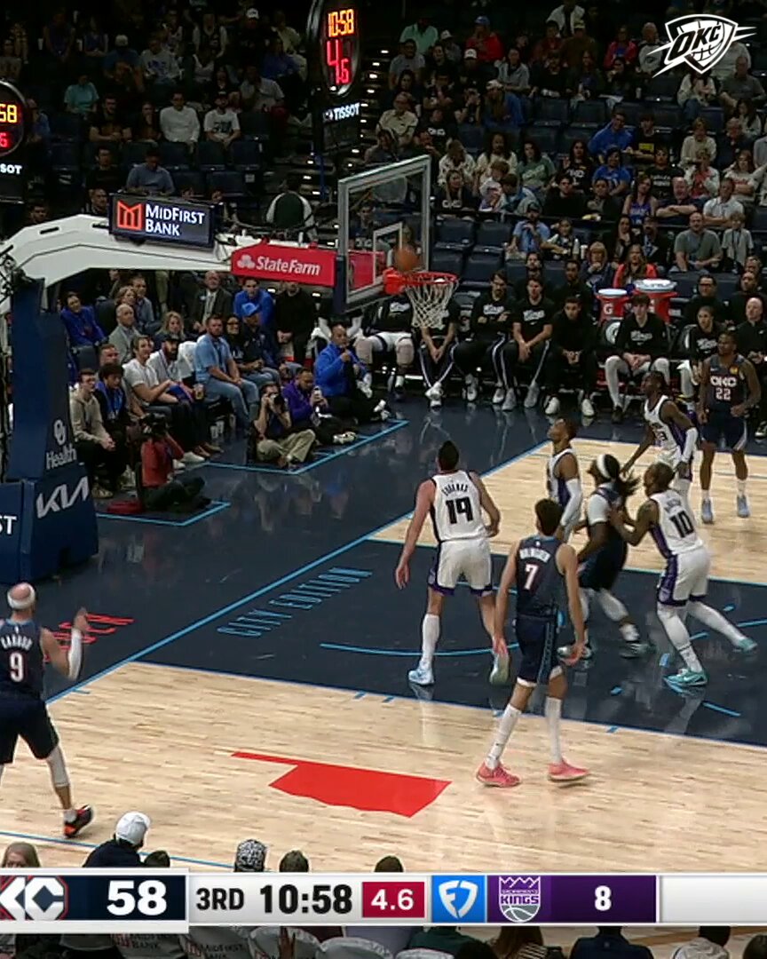 Look up cash money in @MerriamWebster, it'll just be a picture of @ChetHolmgren 👌 