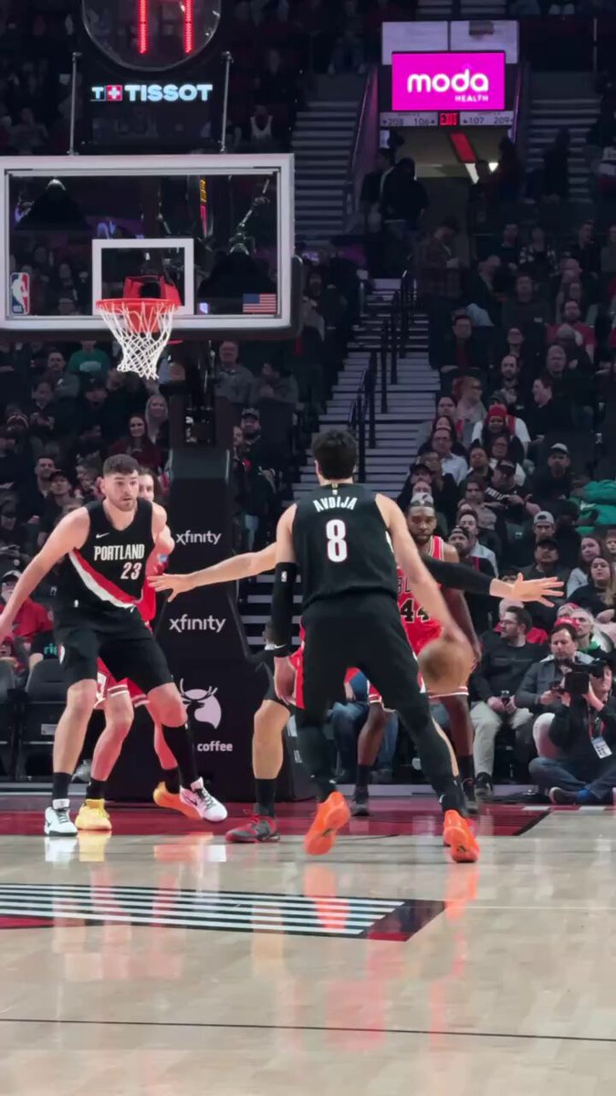 JG from the corner 🫨 