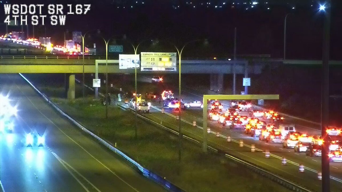 업데이트 오후 9시 50분: NB SR 167의 왼쪽 3개 차선이 #Auburn의 SR