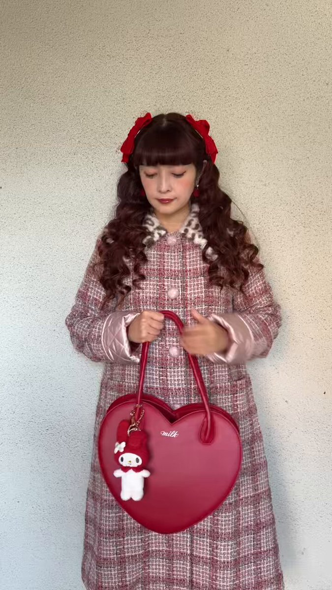 青木美沙子ちゃん着用 MILK×TWINSTARS パフ＆ポフ ファーコート MILKさんのツイードコート🧥カワイイ💖 MILKさん×メロクロちゃんコラボ