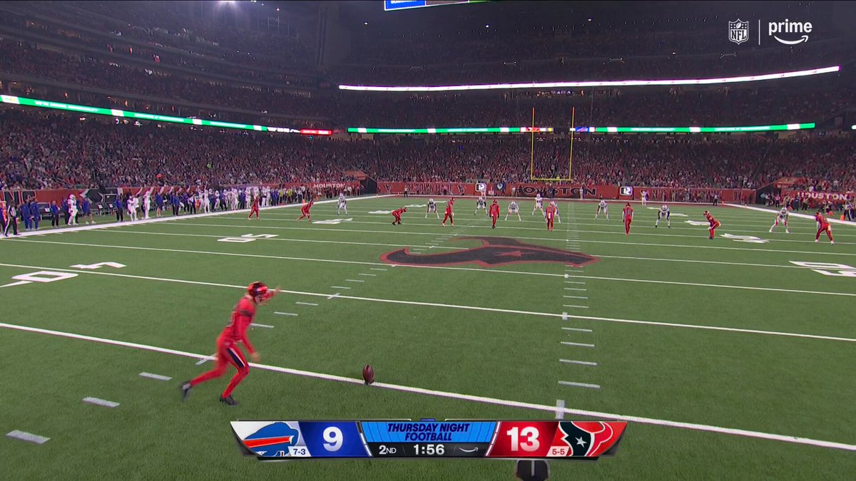 RAY DAVIS TAKES IT ALL THE WAY BACK! 97-YARD KICK RETURN TD!

BUFvsHOU on Prime Video
Also streaming on @NFLPlus 