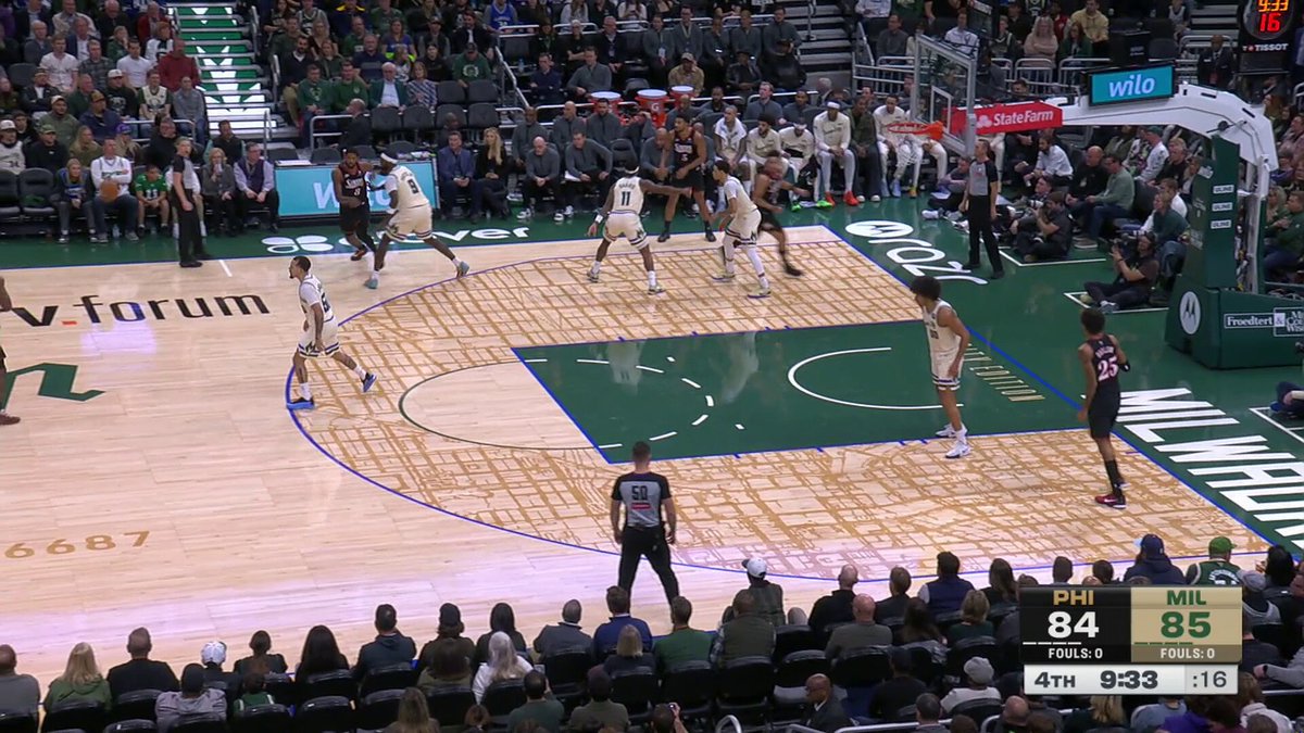 he's literally Tyrese Maxey. 💁‍♂️ 