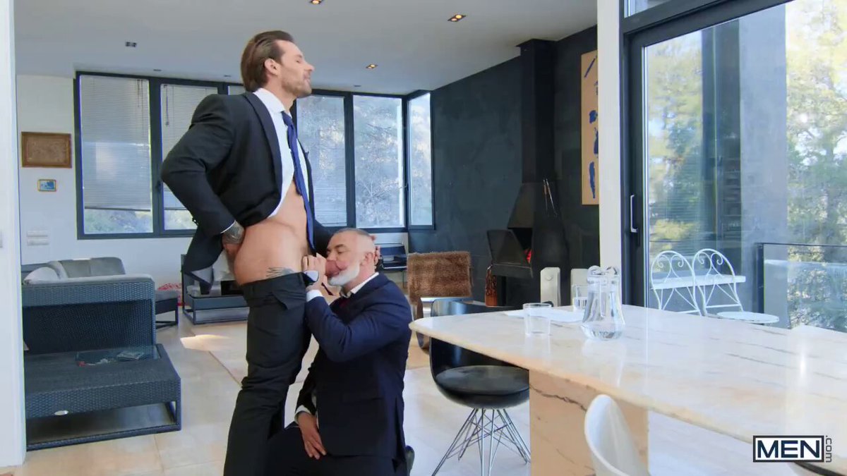 RT @STUDMASTERXX: HOT OFFICE ? 20251130020305