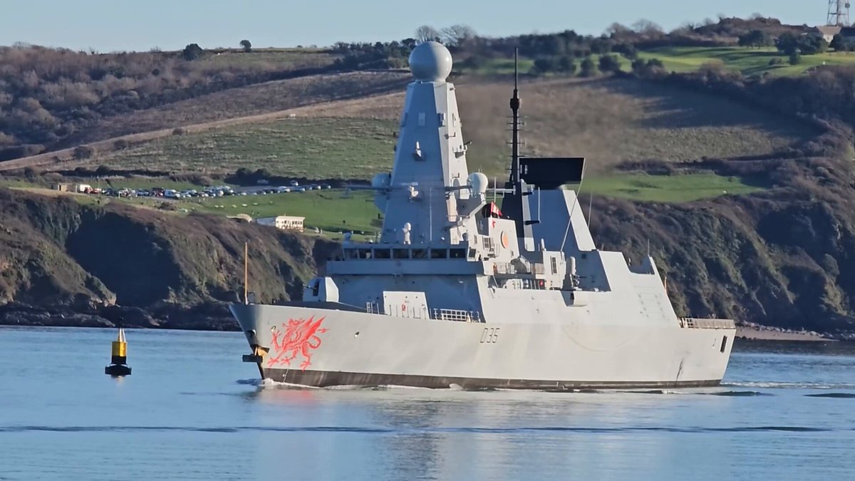 Image for the Tweet beginning: Looking mighty fine on a