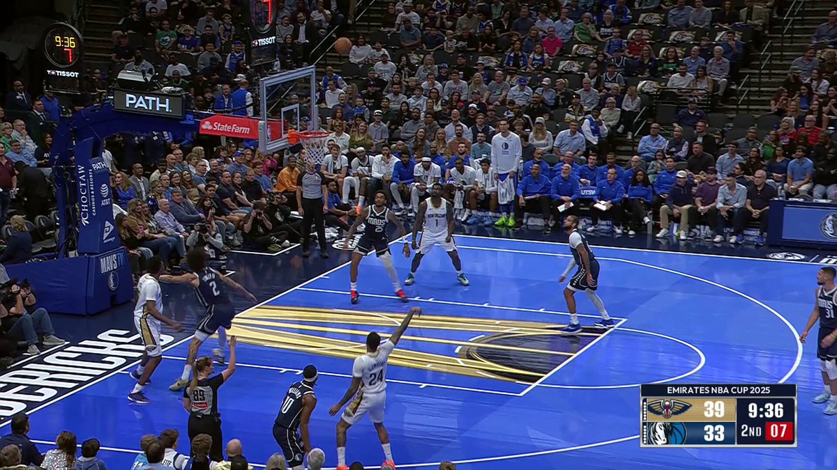 this rebound by Zion is CRAZY

JOS3 knocks down the 3 