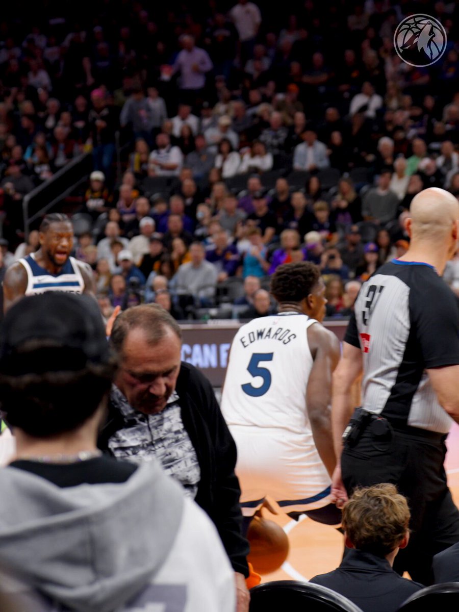 THIS MAN IS IN HIS BAG RN 🔥 