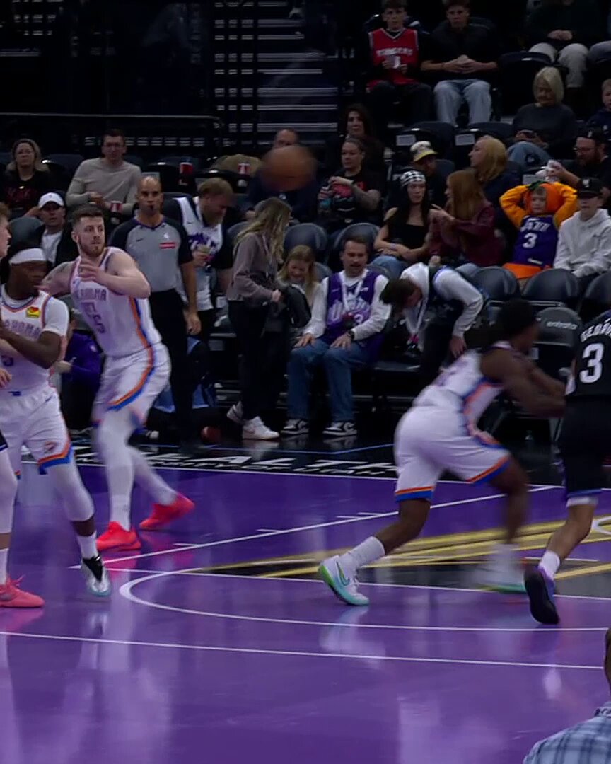 a little hustle from the rook,
another three from Svi 🤝 